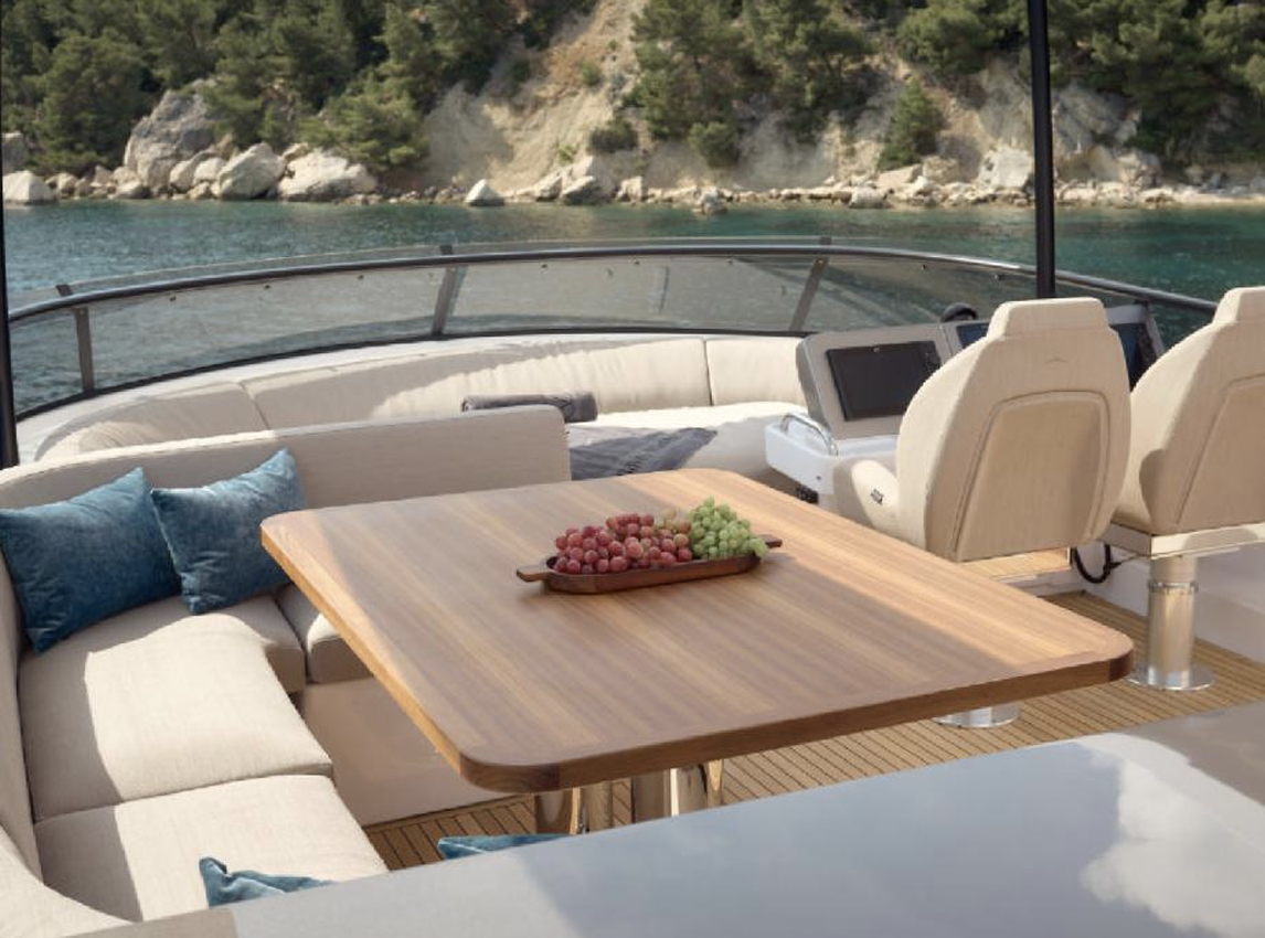 AVA II master cabin