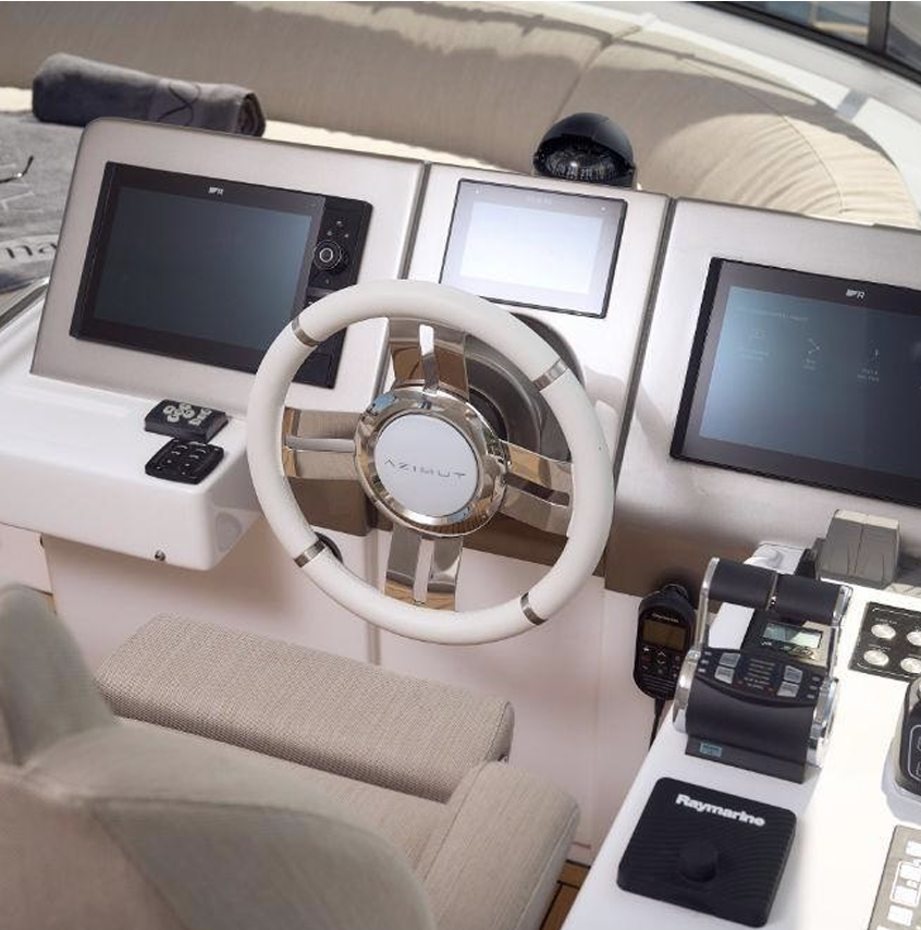 AVA II aft deck dining